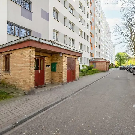 Jasny Z Balkonem By Renters Kolobrzeg
