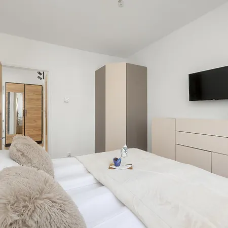 Jasny Z Balkonem By Renters Apartman Kołobrzeg