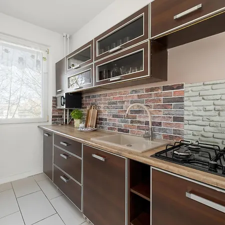 Jasny Z Balkonem By Renters Apartman